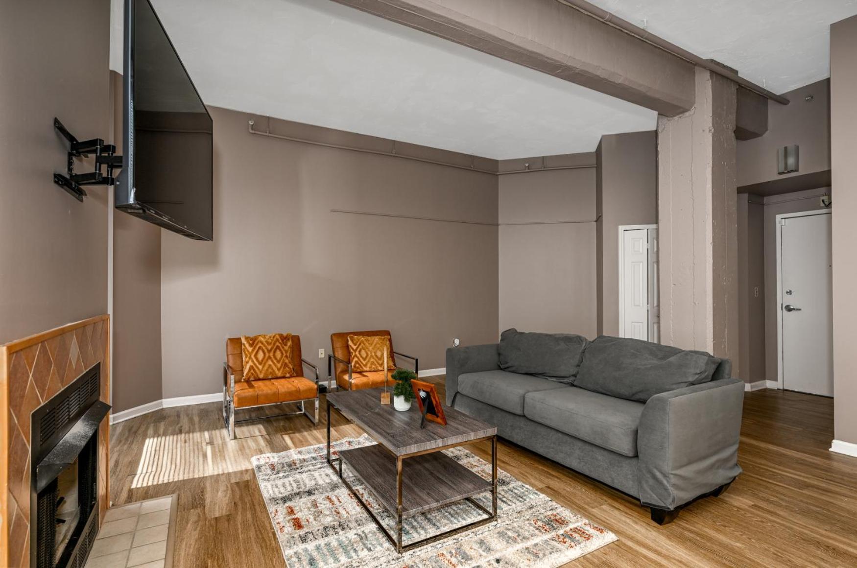 2 Bath Prkg+Gym+Sauna Perk Plaza +30 Day Cleveland Esterno foto