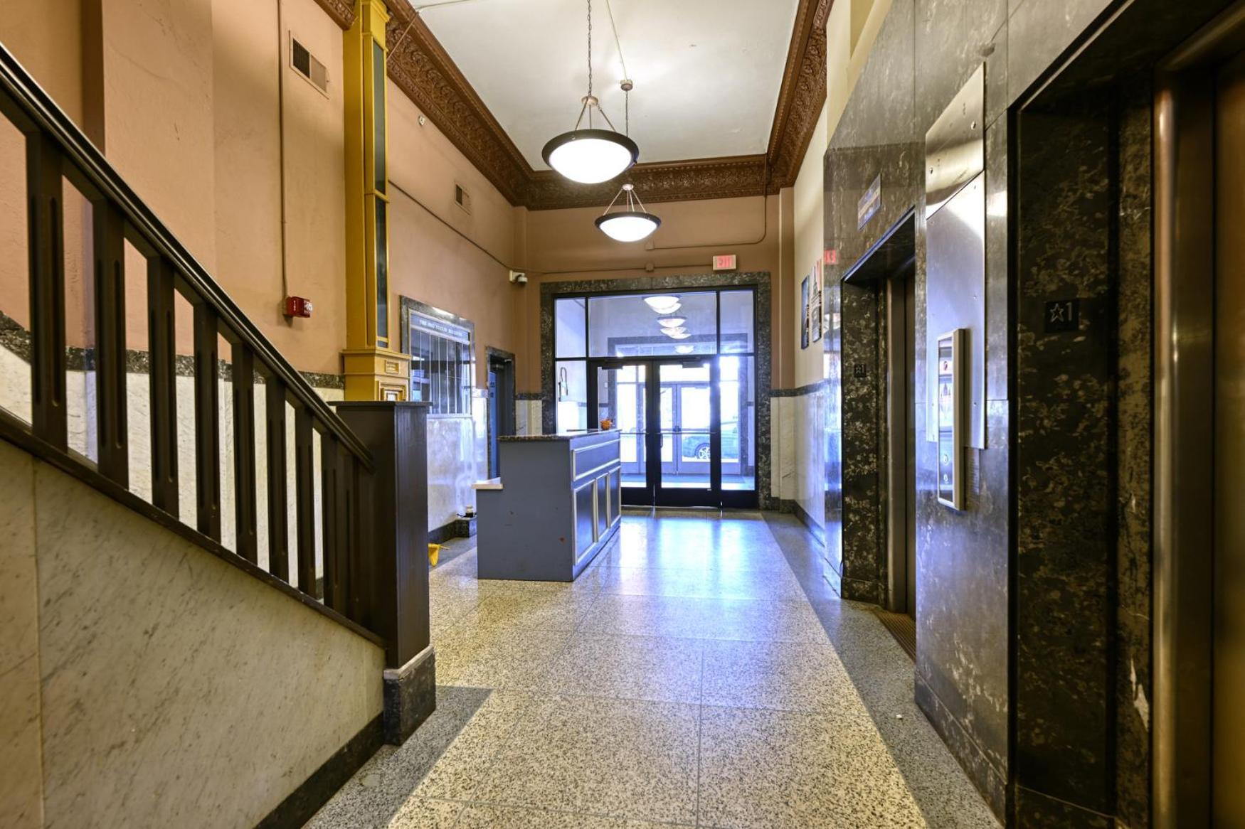 2 Bath Prkg+Gym+Sauna Perk Plaza +30 Day Cleveland Esterno foto